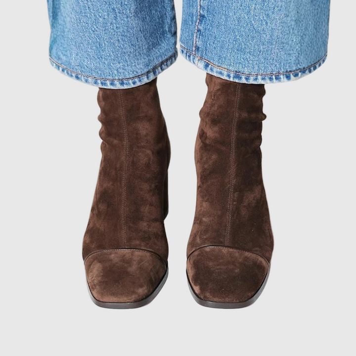 Ивон – Елегантни ботуши от велур с ток